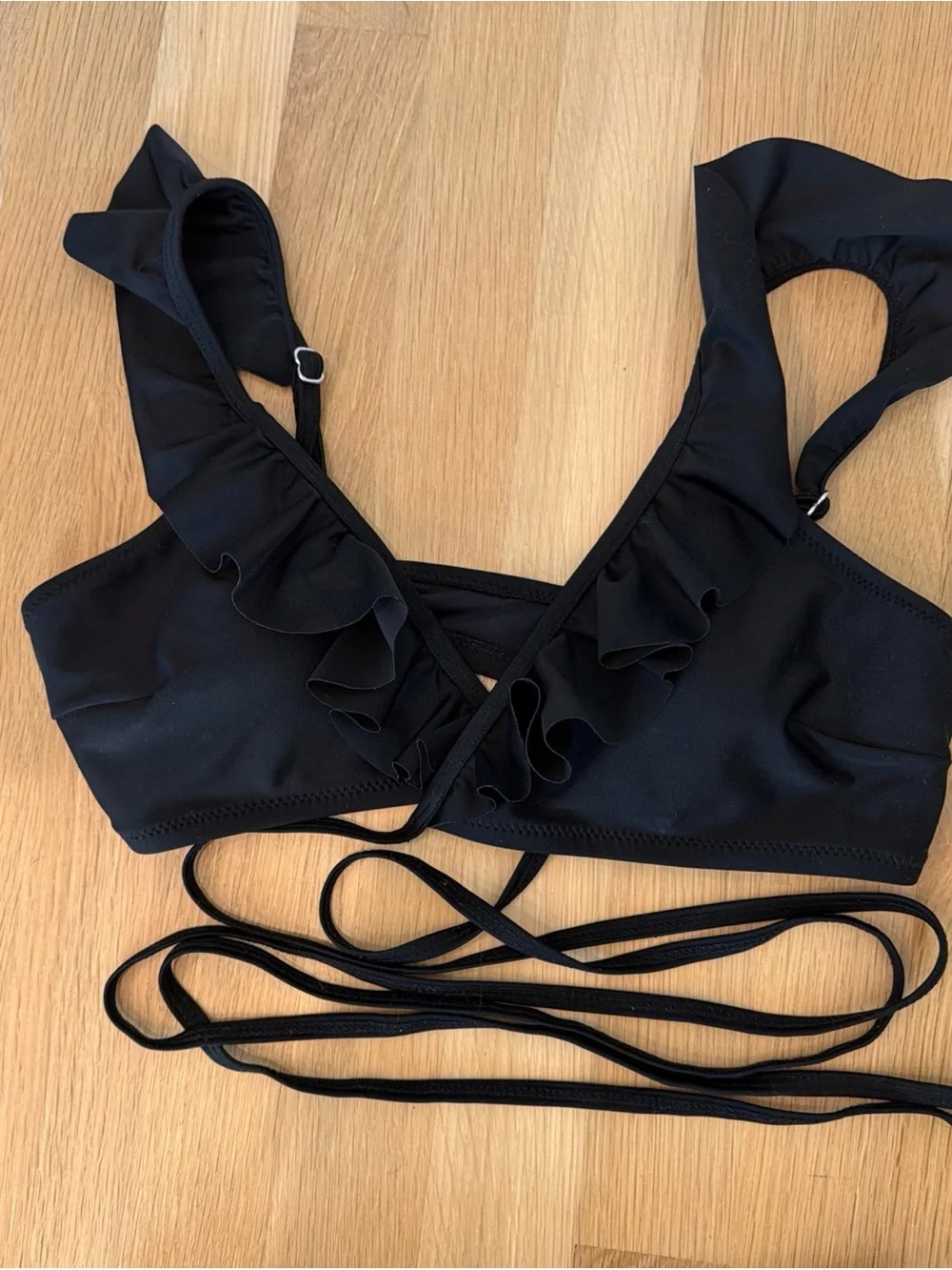 Cupshe Black Ruffle Bikini Top with Leopard High-Waist Bottom